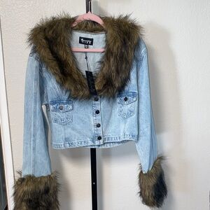 #DK250- NWT Dolls Kill Generation Kiss Crop Fur Trim Denim Jean Jacket - XXL